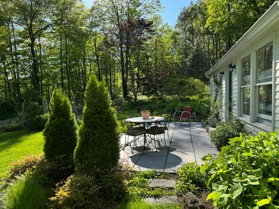 1 Coburn Road West Photo 2