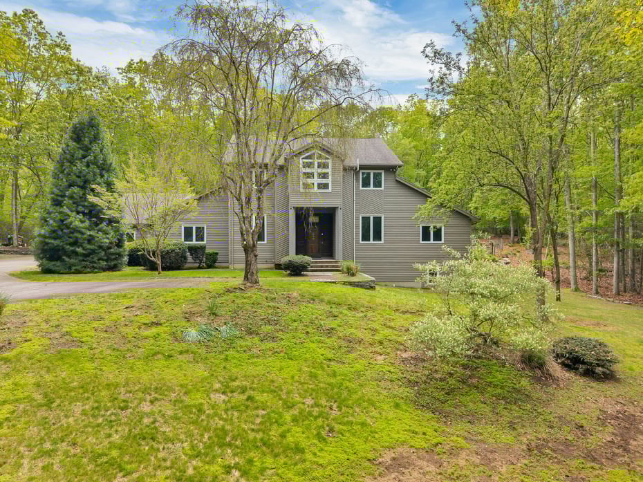 20a Bush Hill Drive Photo 1