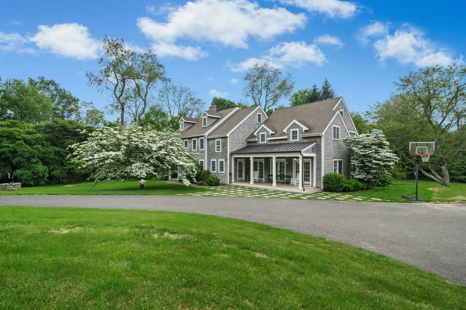 135 Limekiln Road Photo 2