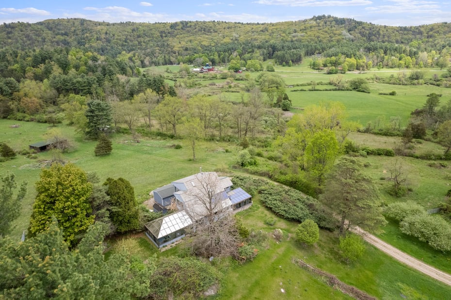 278 And 282 Farnum Road Photo 2