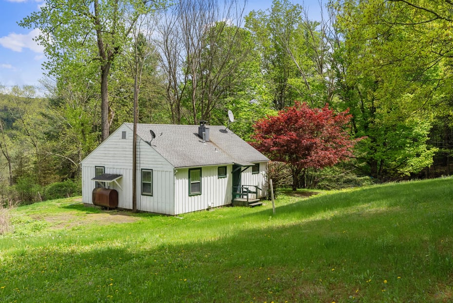 278 And 282 Farnum Road Photo 11