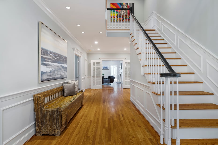 16 Whitehall Place Photo 2