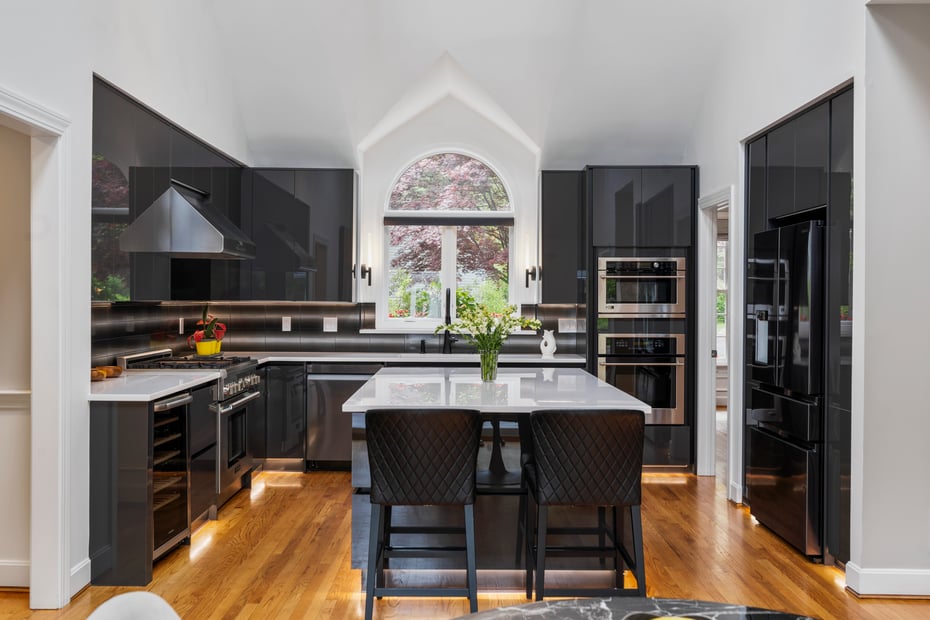16 Whitehall Place Photo 6