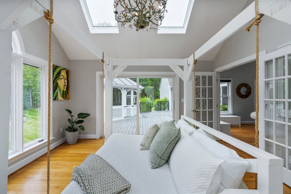 16 Whitehall Place Photo 14