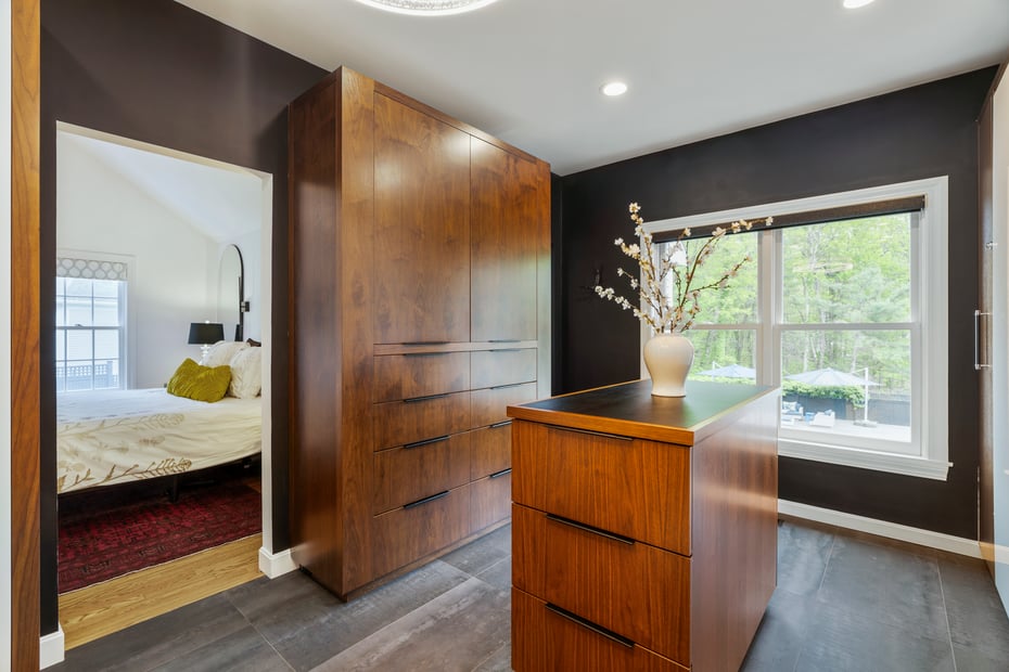16 Whitehall Place Photo 20
