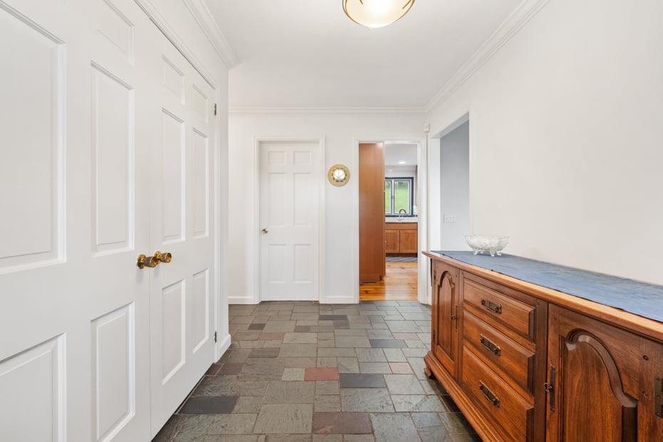 106 Konig Road Photo 3