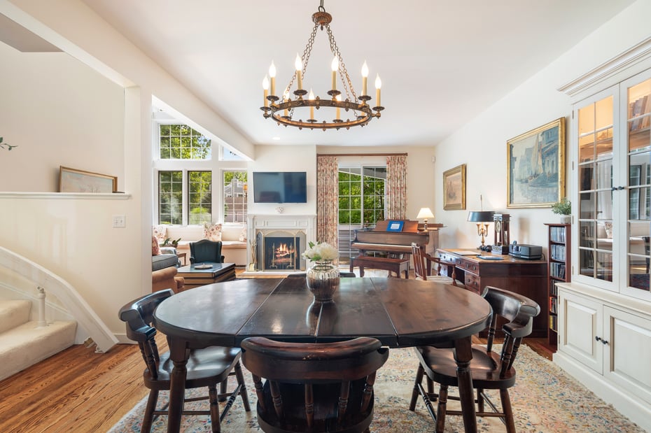 44 Hale Lane Photo 5