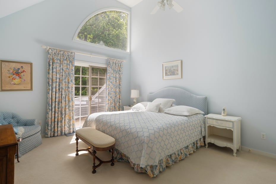 44 Hale Lane Photo 14