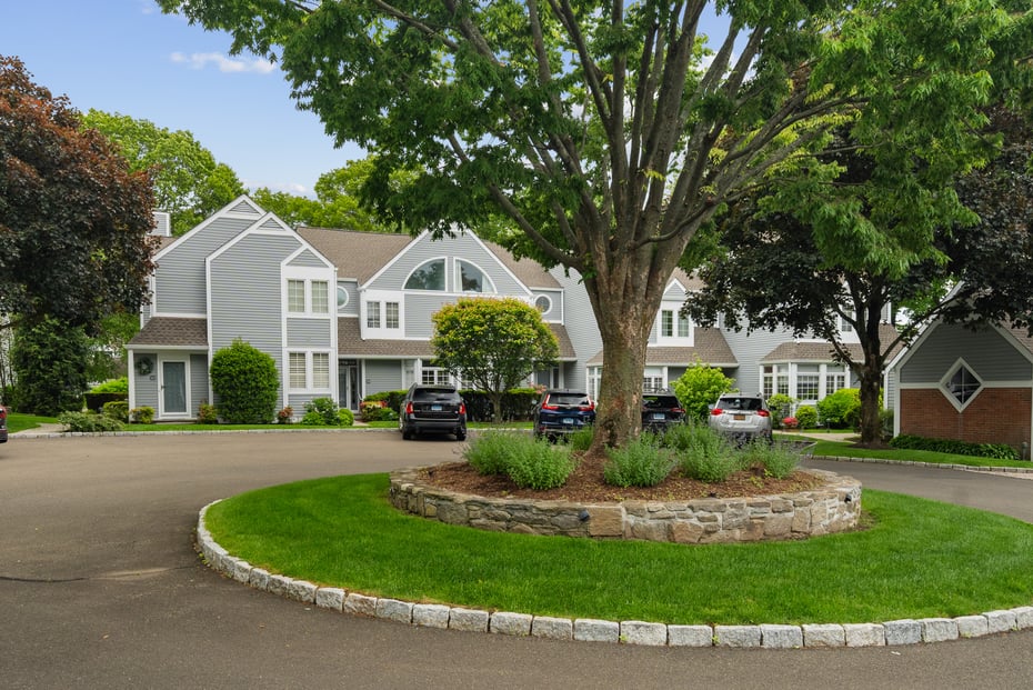 44 Hale Lane Photo 27