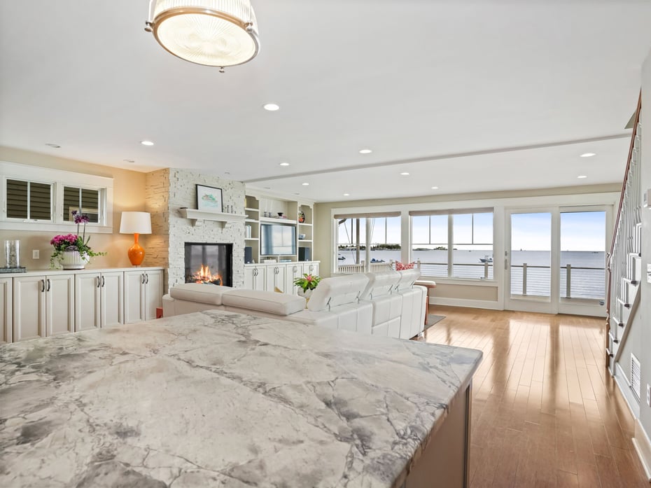 48 Harbor View Avenue Photo 12
