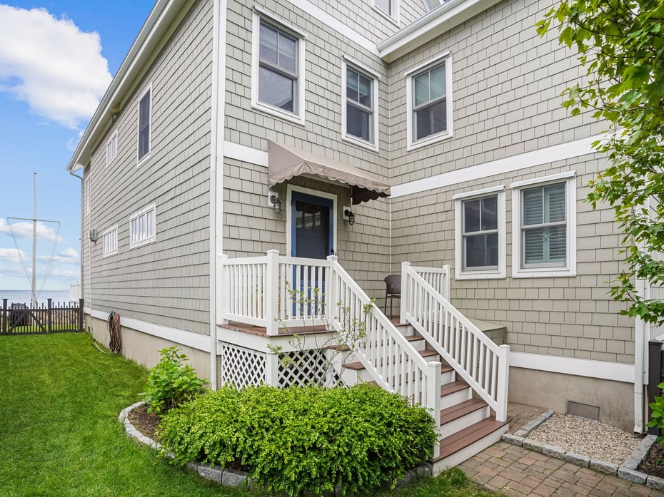 48 Harbor View Avenue Photo 30