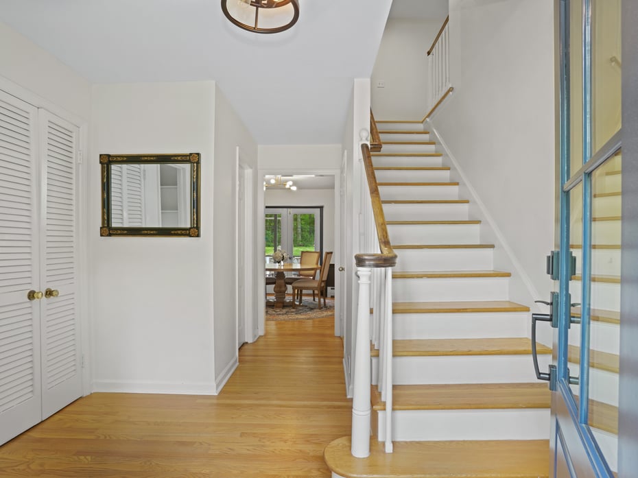 37 Saint Johns Road Photo 2