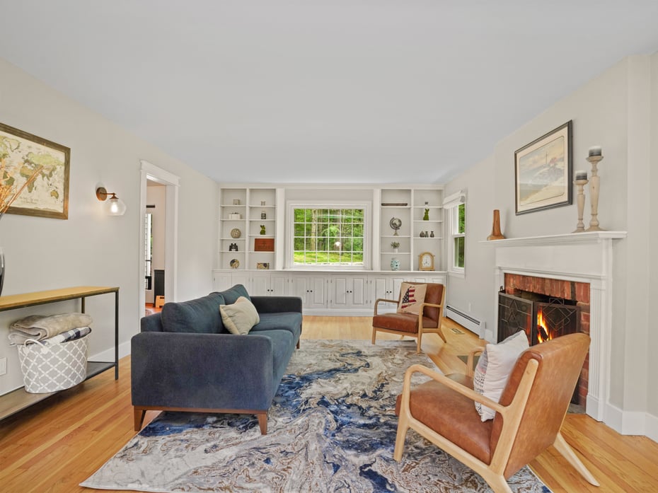 37 Saint Johns Road Photo 6