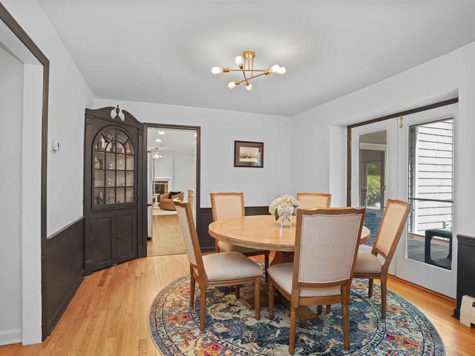 37 Saint Johns Road Photo 8