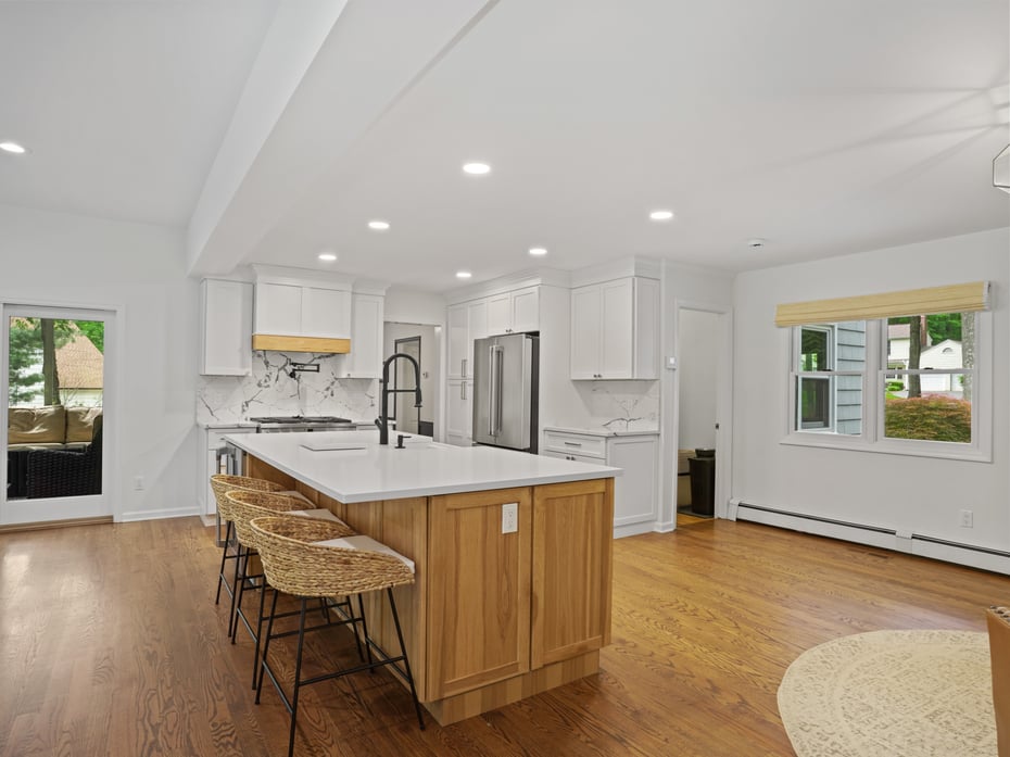37 Saint Johns Road Photo 12