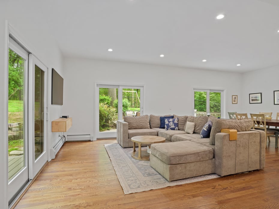 37 Saint Johns Road Photo 14