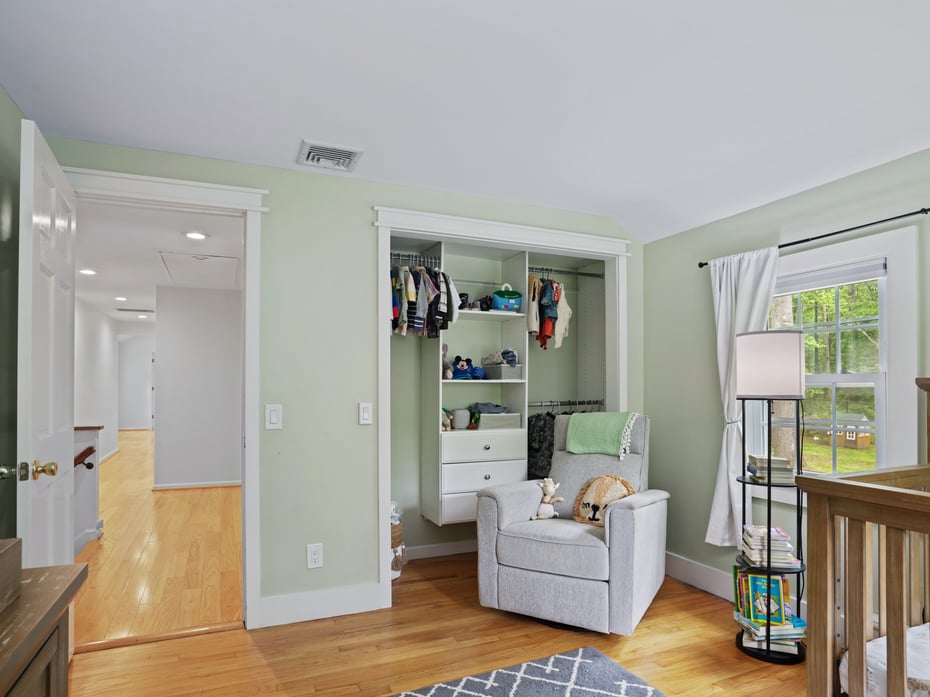 37 Saint Johns Road Photo 21