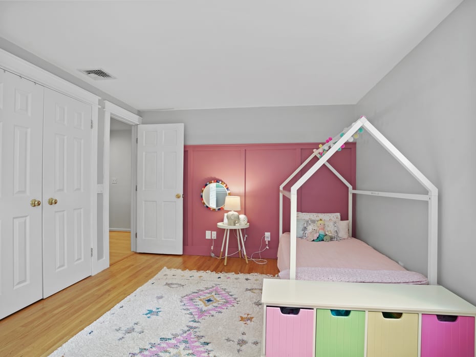 37 Saint Johns Road Photo 23