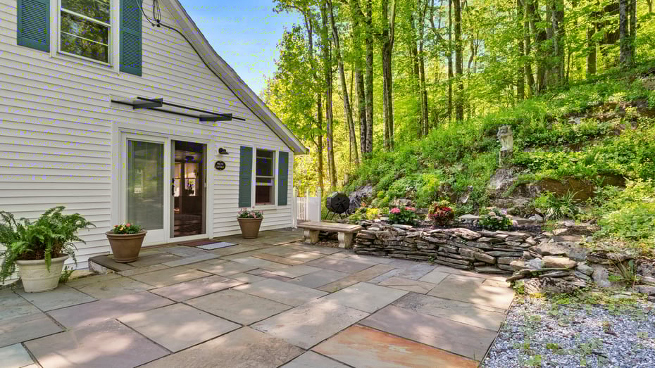 95 Miller Road Photo 5