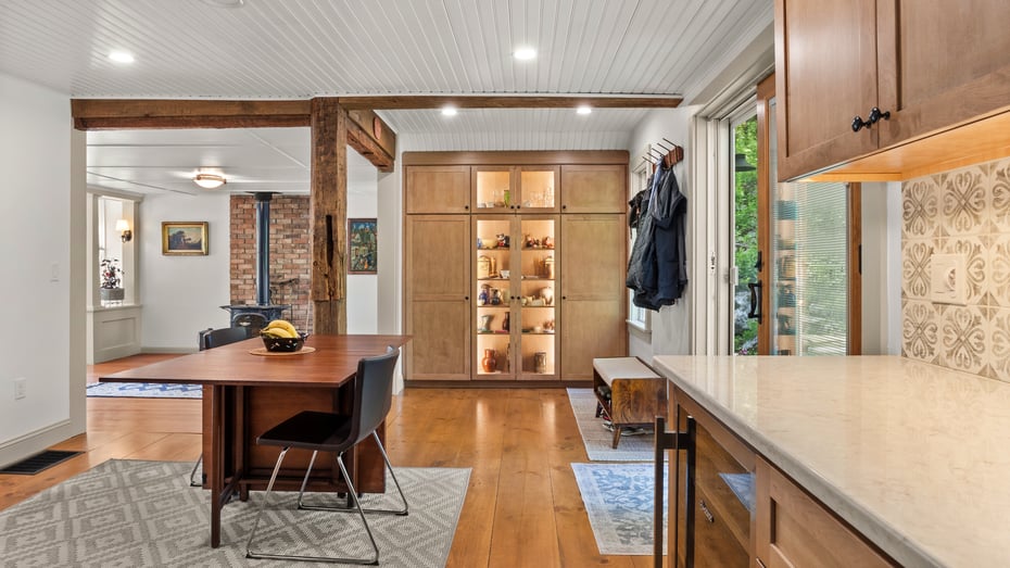 95 Miller Road Photo 6