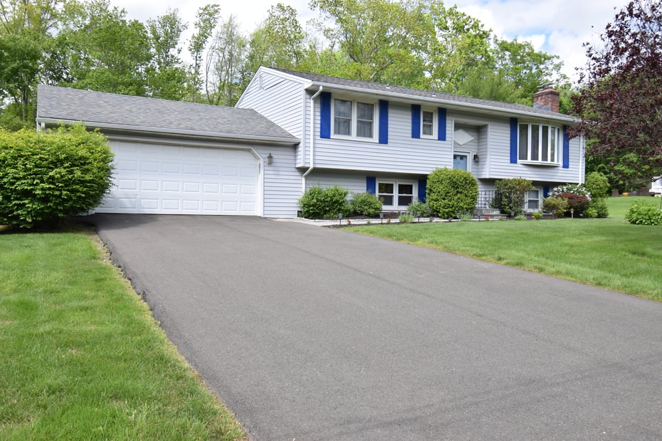 15 Valley Brook Road Photo 2