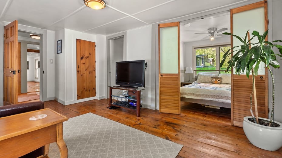 95 Miller Road Photo 16