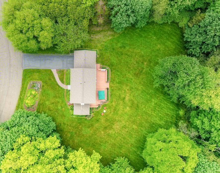 33 Preston Road Photo 2