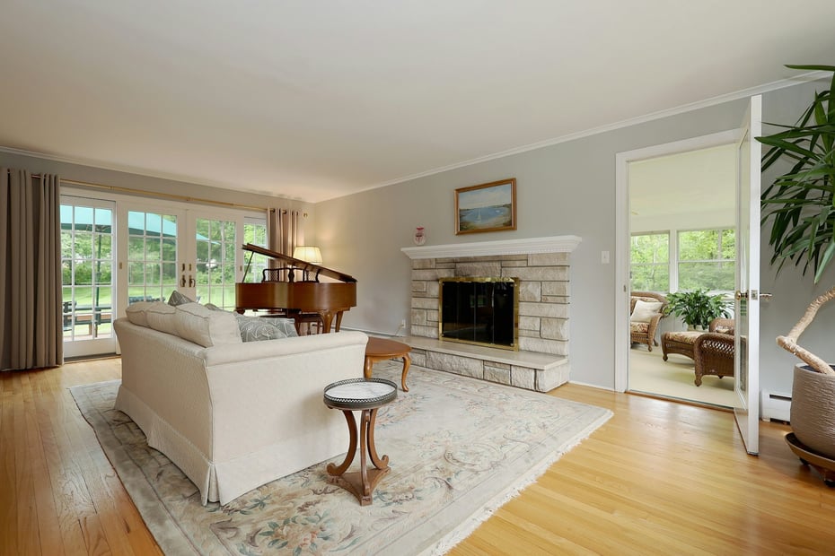 33 Preston Road Photo 4