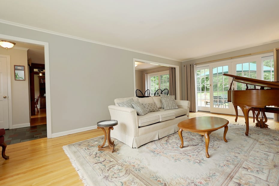 33 Preston Road Photo 6