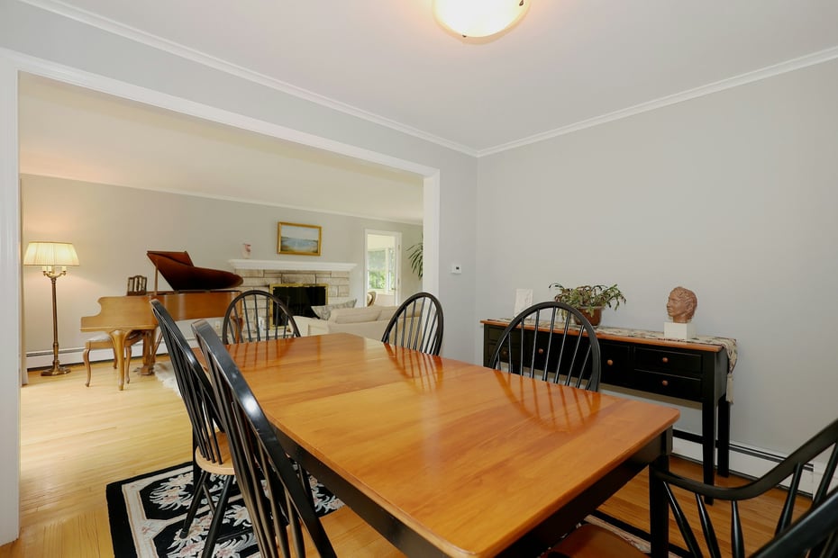 33 Preston Road Photo 8