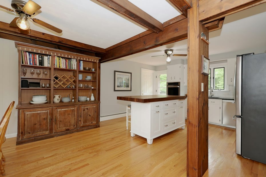 33 Preston Road Photo 11