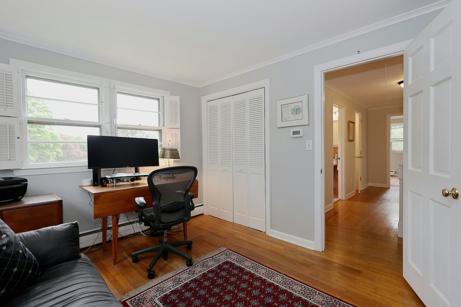 33 Preston Road Photo 19