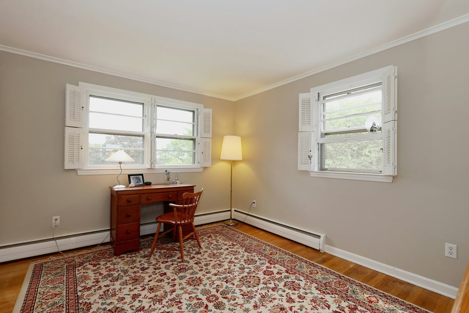33 Preston Road Photo 21