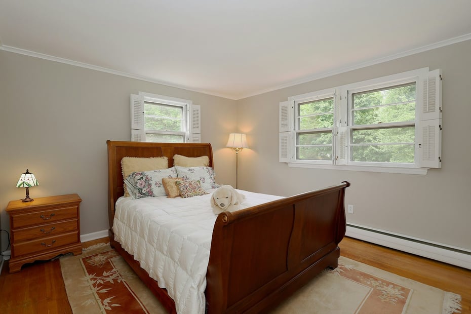 33 Preston Road Photo 22