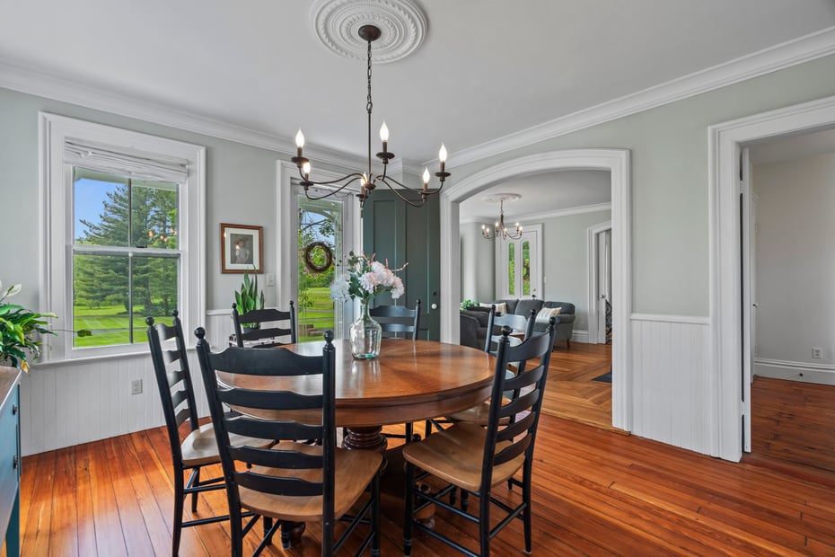131 Elm Street Photo 7