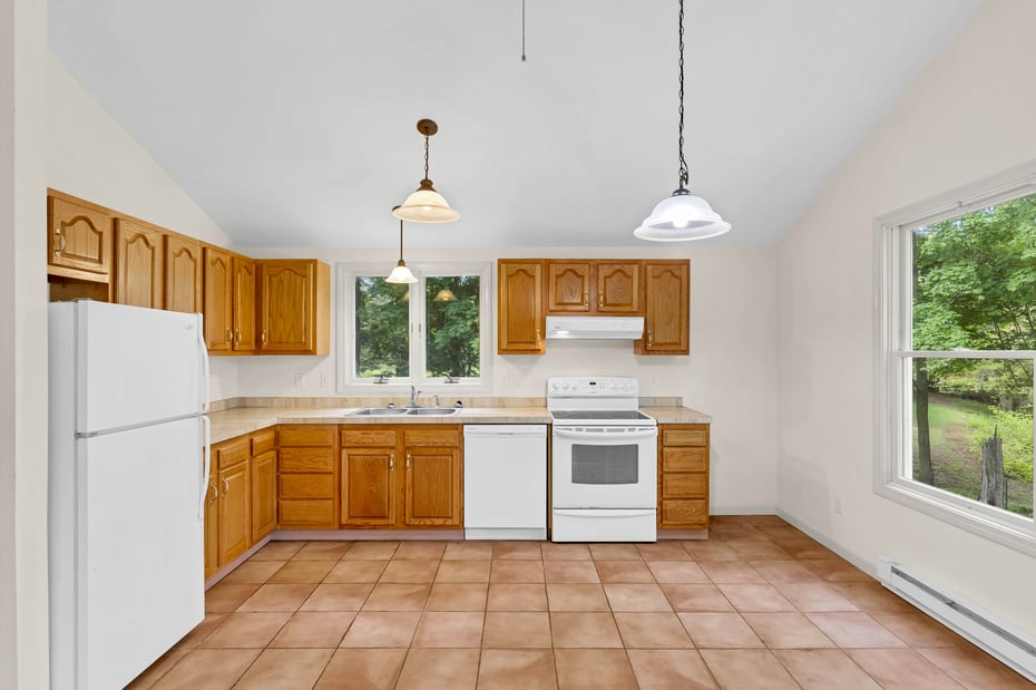 2 Lakeview Circle Photo 6