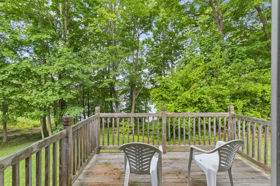 2 Lakeview Circle Photo 9