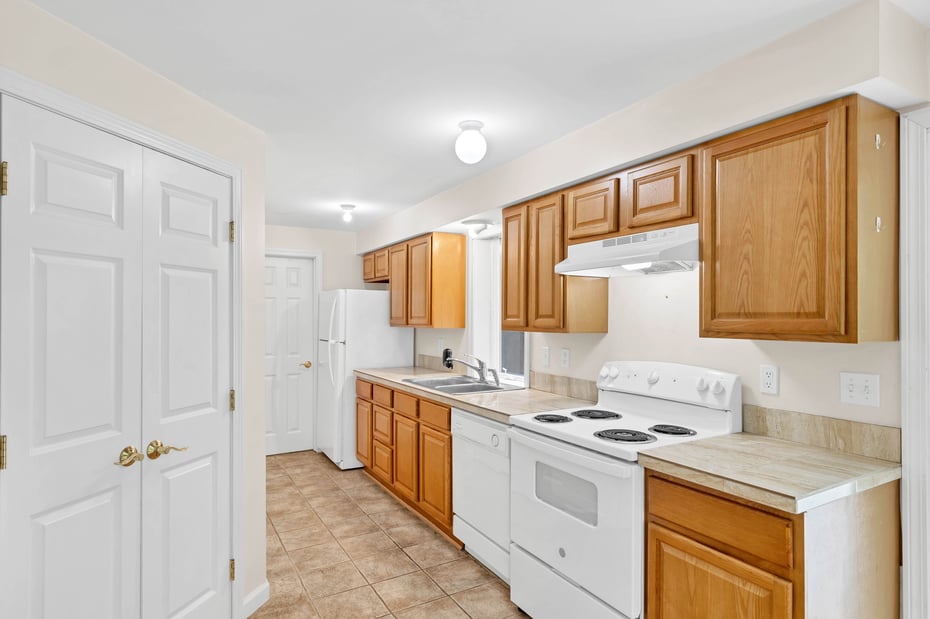 2 Lakeview Circle Photo 24