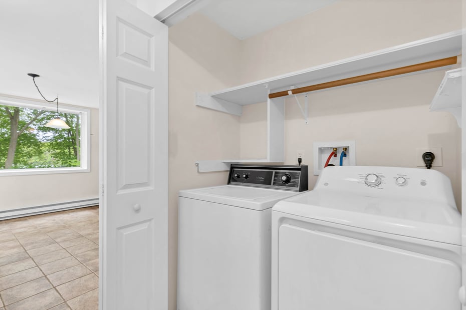 2 Lakeview Circle Photo 30