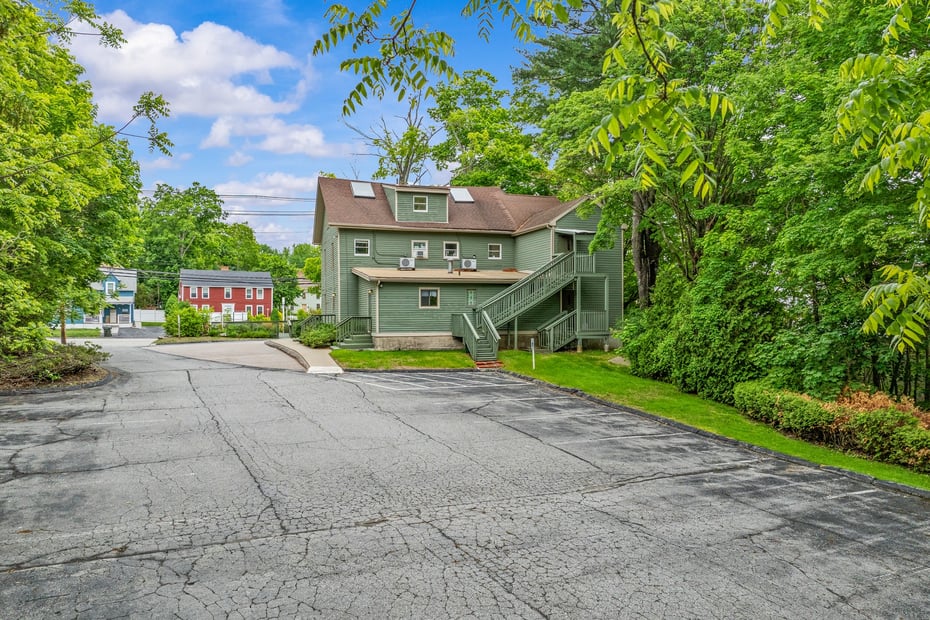 200 West Town Street Photo 3