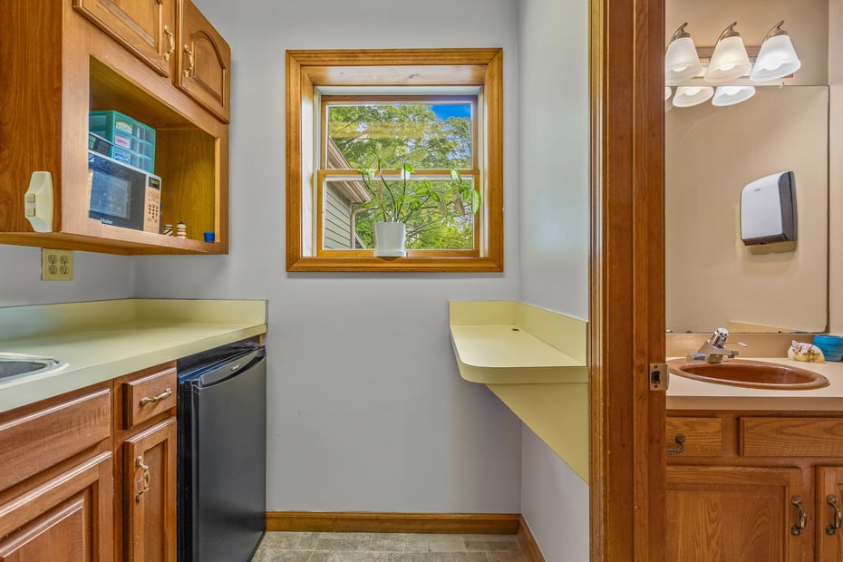 200 West Town Street Photo 27