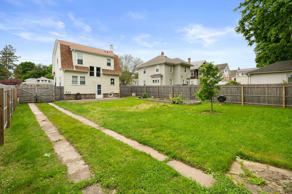 58 Gorton Street Photo 5