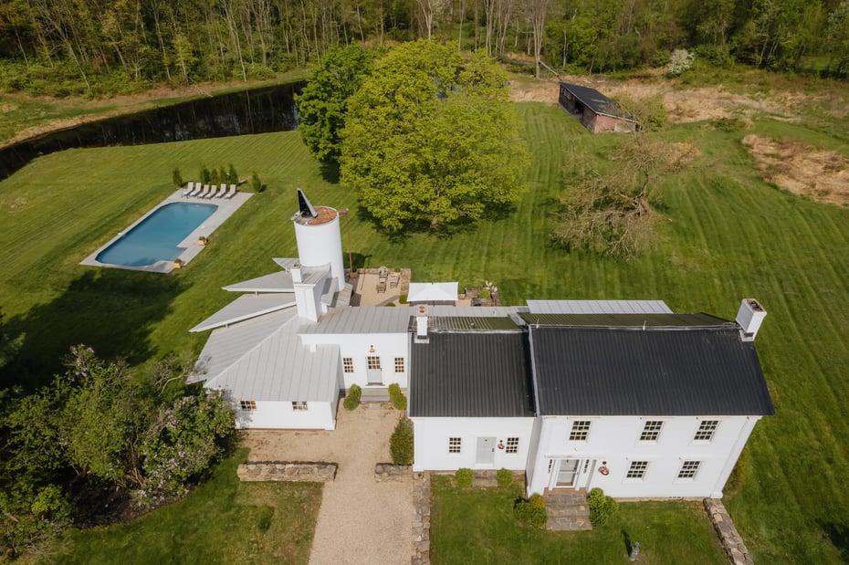 433 Rapp Road Photo 3