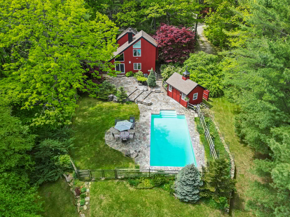 171 Lake Shore Dr Photo 1