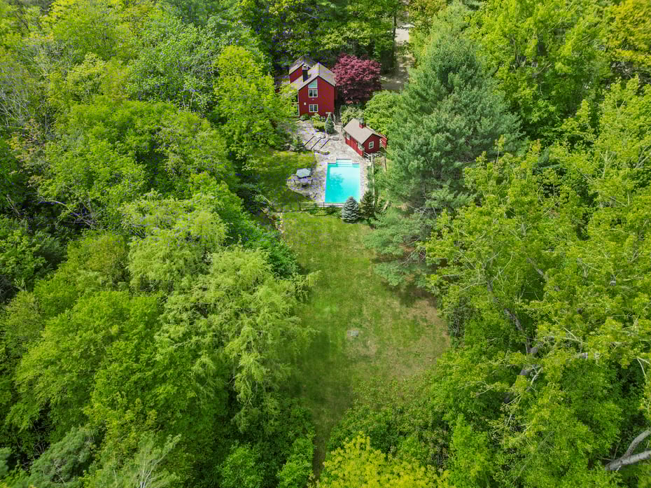 171 Lake Shore Dr Photo 2