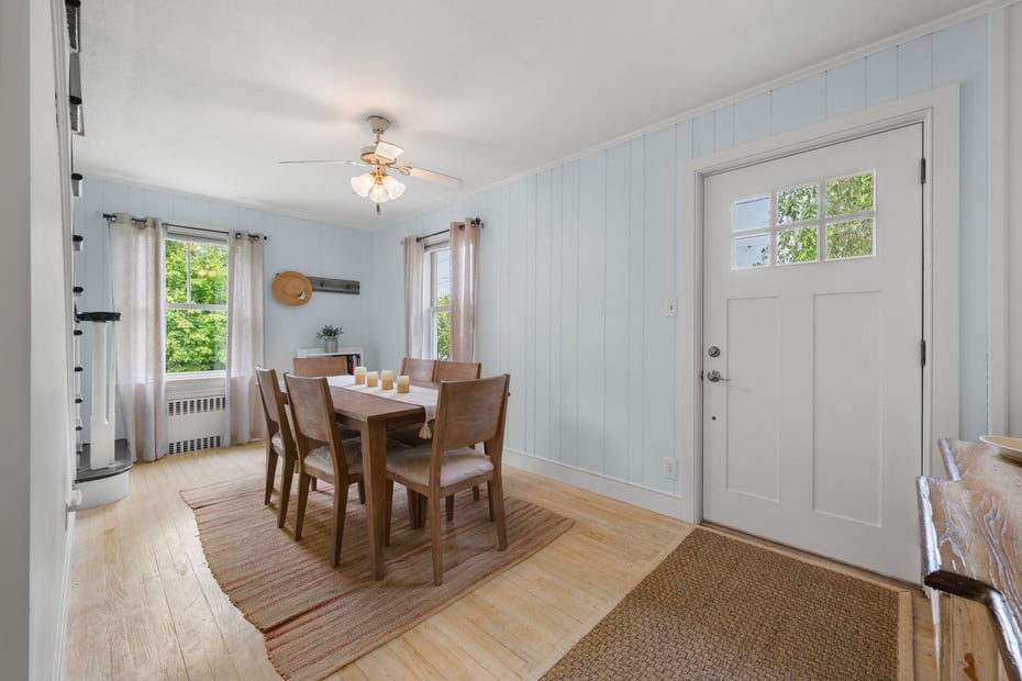 8 Maple Avenue Photo 15