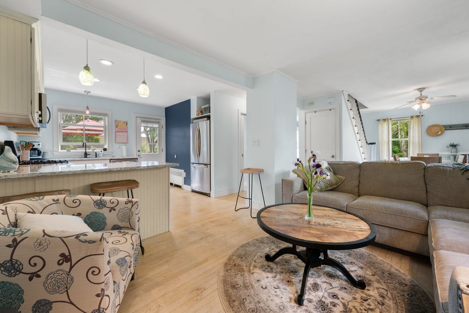 8 Maple Avenue Photo 20