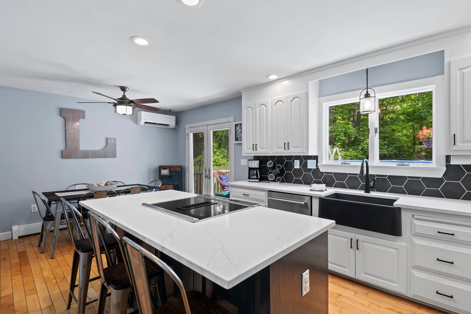 114 Dean Road Photo 3