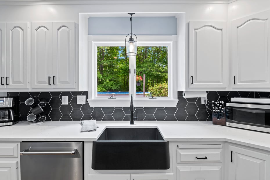 114 Dean Road Photo 4
