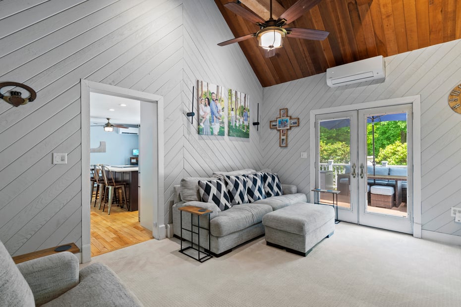114 Dean Road Photo 9